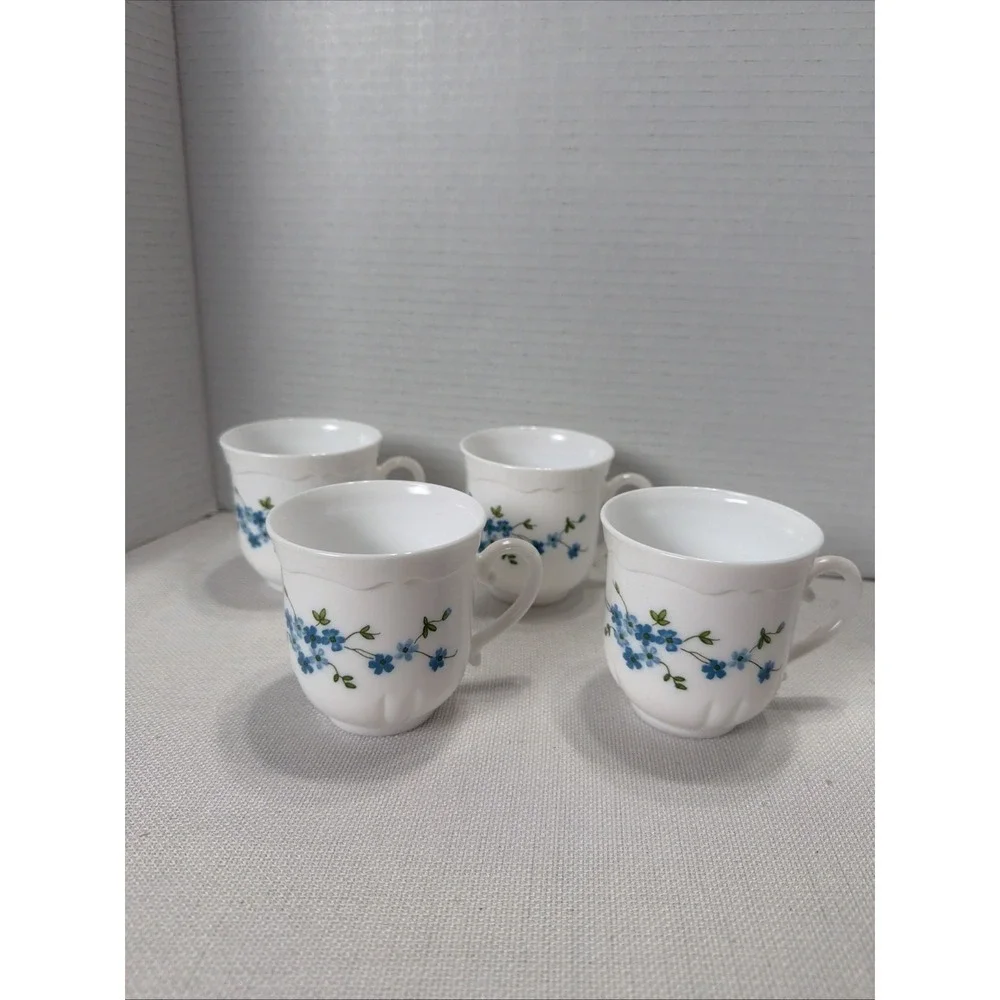 Arcopal VERONICA set of 4 milk glass cups blue flowers France